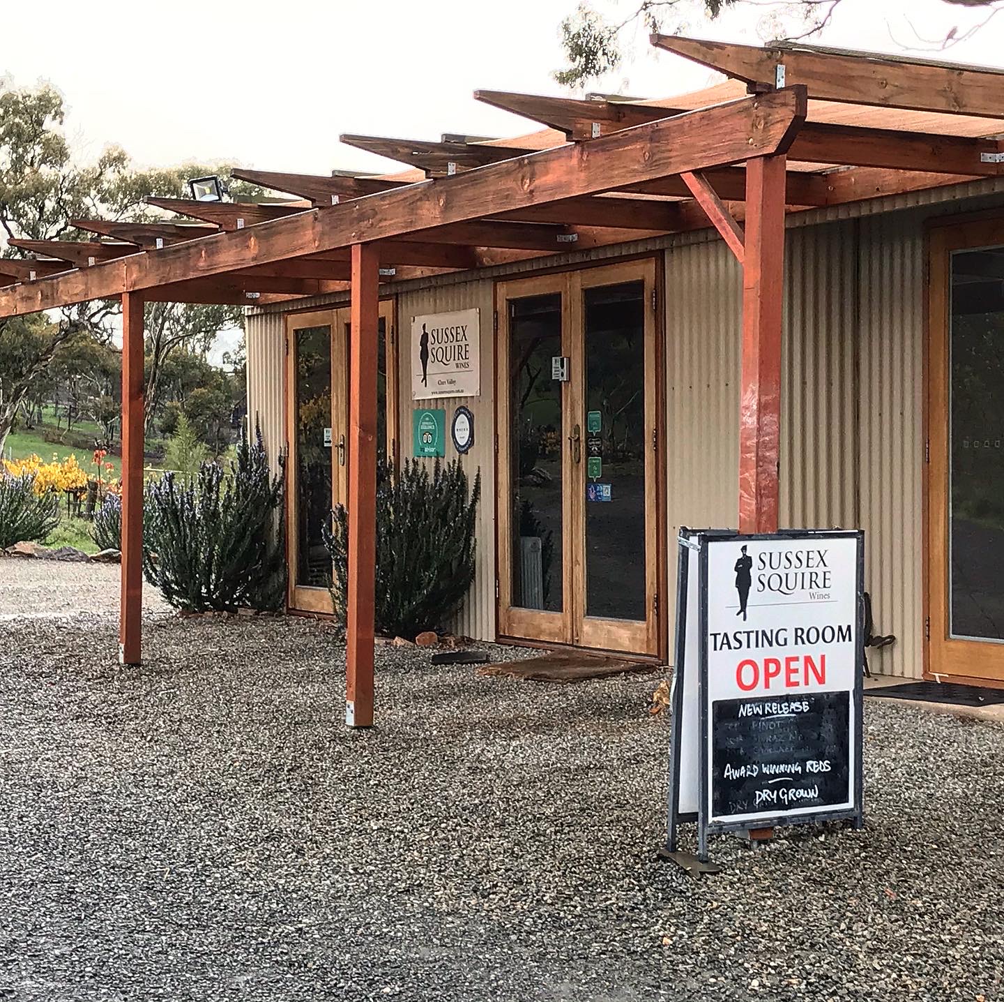 Tasting room shot from outside 